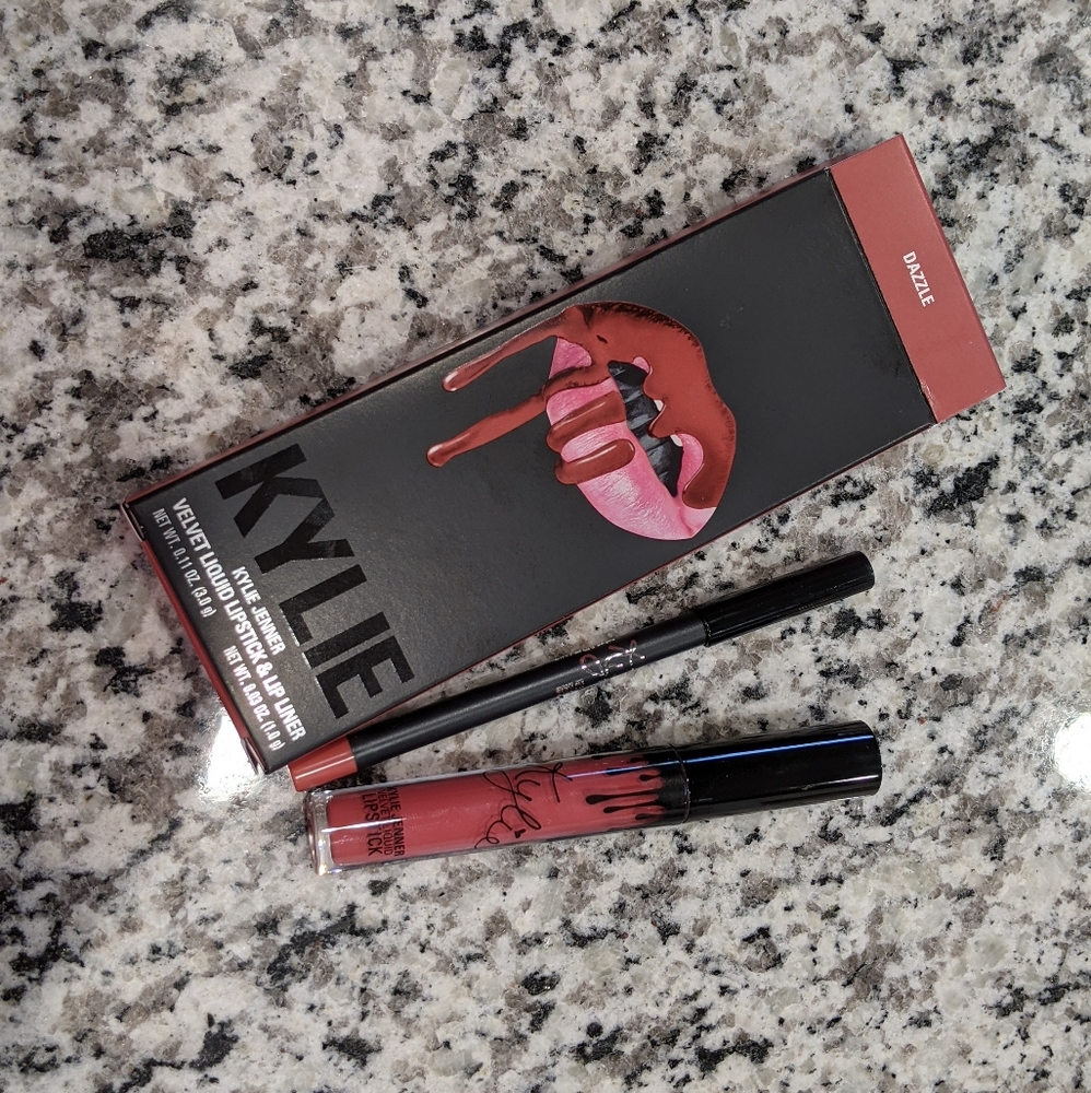 Kylie Red Dazzle Velvet Lip Kit